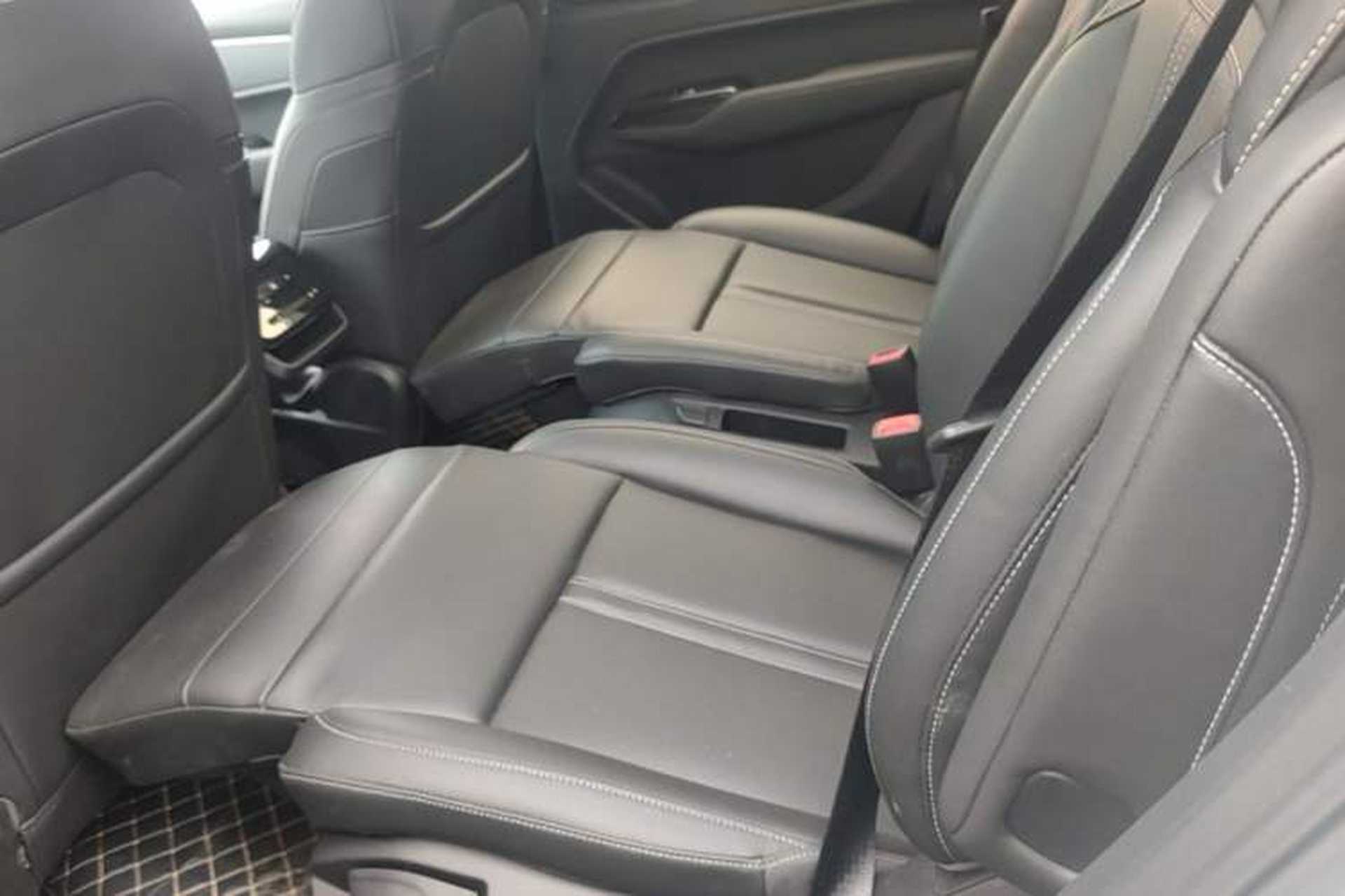 Used Wuling Victory 2022 280T 1.5T CVT Flagship Edition Left Rear Seat