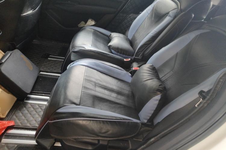 Used Wuling Victory 2022 280T 1.5T CVT Flagship Edition Left Rear Seat
