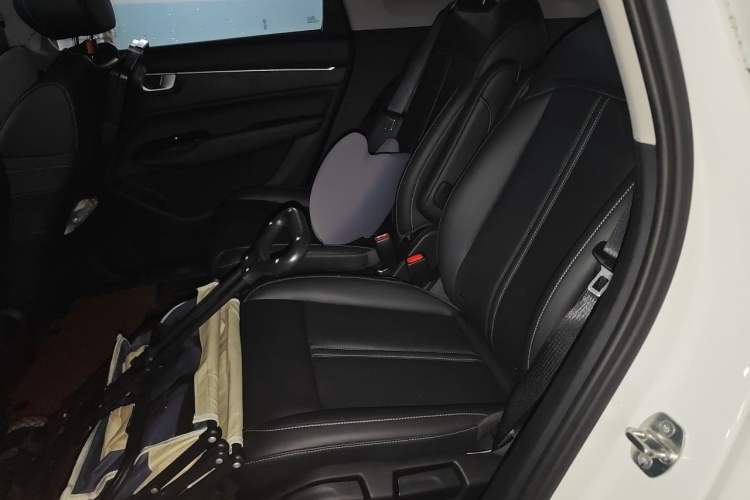 Used Wuling Victory 2022 280T 1.5T CVT Flagship Edition Left Rear Seat