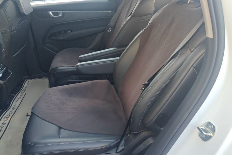 Used Wuling Victory 2022 Revised Version 280T 1.5T CVT Flagship Edition Left Rear Seat