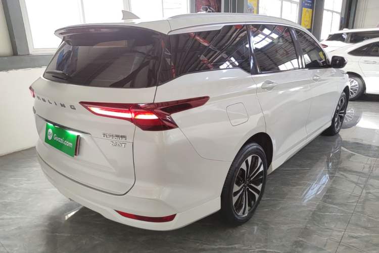 Used Wuling Victory 2022 280T 1.5T CVT Flagship Edition Rear Right 45 Deg