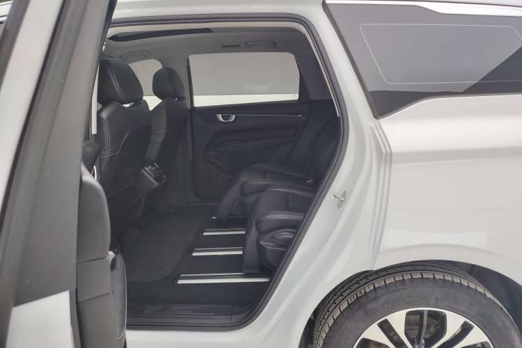 Used Wuling Victory 2022 280T 1.5T CVT Flagship Edition Right Rear Seat