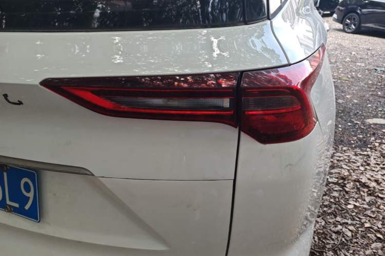 Used Wuling Victory 2022 1.5T CVT Elite Version Right Rear Taillight