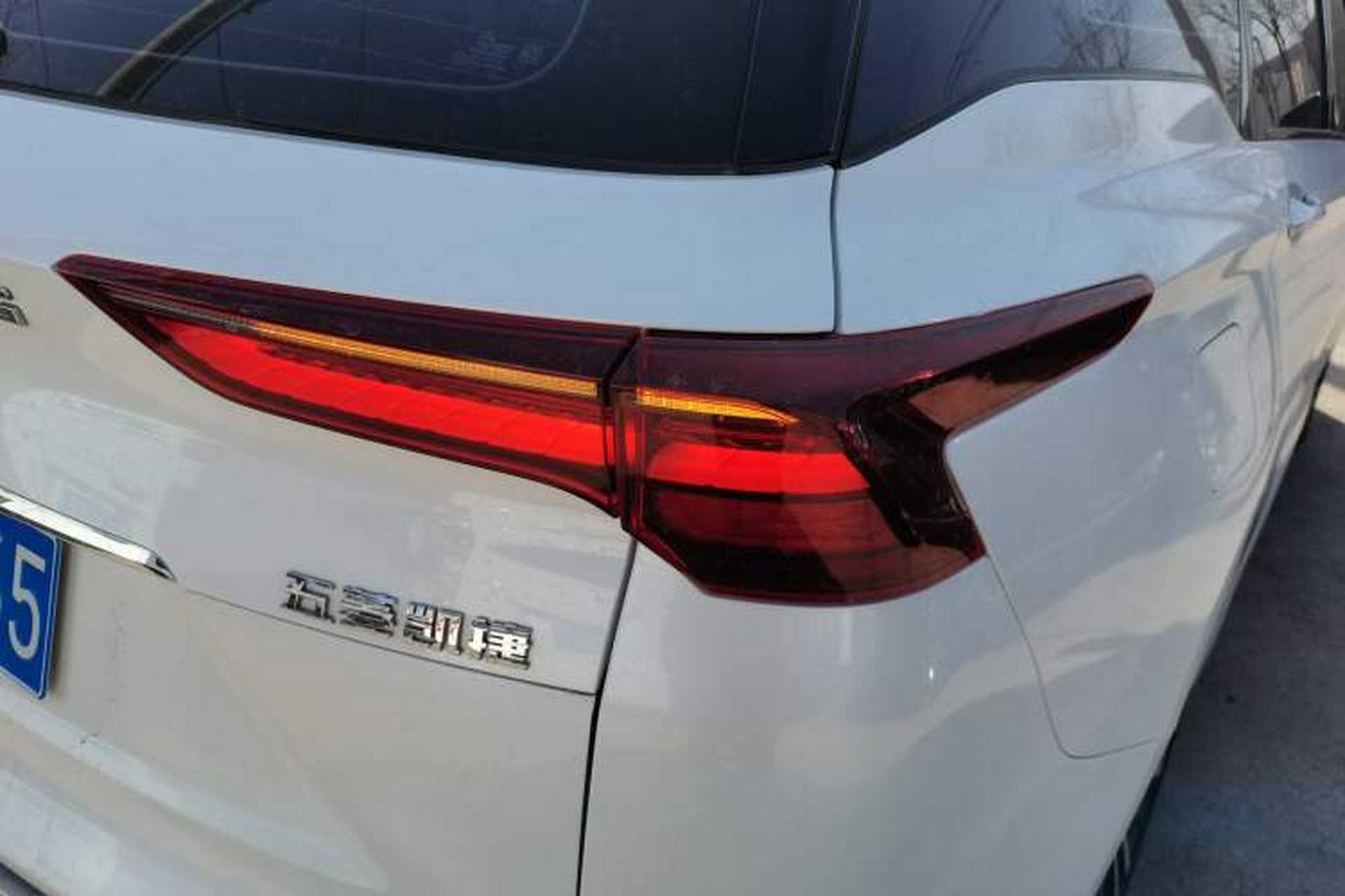 Used Wuling Victory 2022 280T 1.5T CVT Flagship Edition Right Rear Taillight