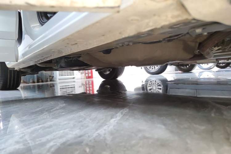 Used Wuling Victory 2022 280T 1.5T CVT Flagship Edition Right Side Sill