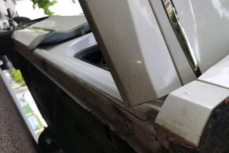 Used Wuling Victory 2022 280T 1.5T CVT Flagship Edition Right Side Sill