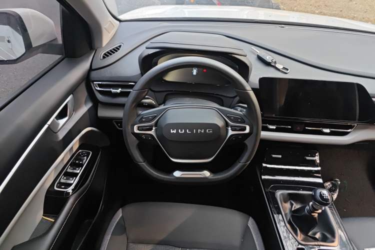 Used Wuling Victory 2022 1.5T Manual Elite Edition Steering Wheel