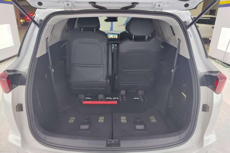 Used Wuling Victory 2022 280T 1.5T CVT Flagship Edition Trunk
