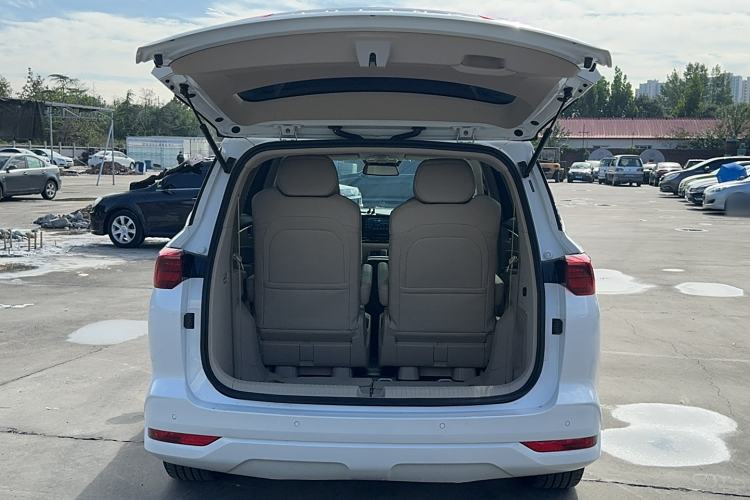 Used Wuling Victory 2022 280T 1.5T CVT Flagship Edition Trunk