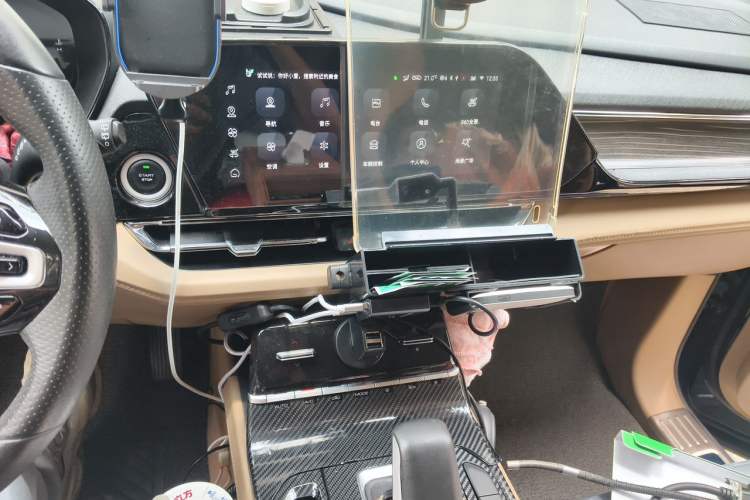 Used Wuling Victory 2023 2.0L DHT Luxury Edition Audio And AC Panel