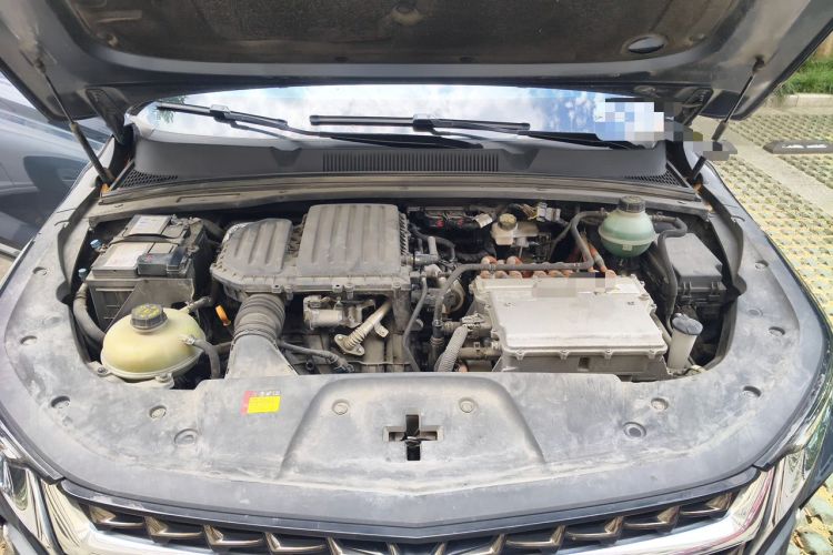 Used Wuling Victory 2023 2.0L DHT Luxury Edition Engine Bay