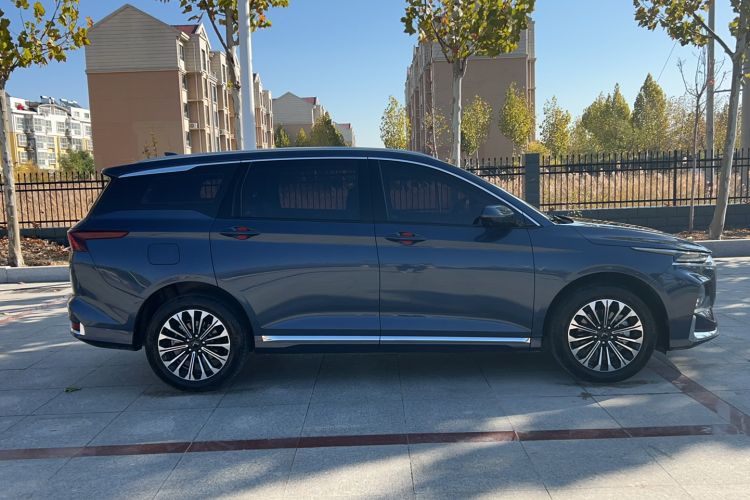 Used Wuling Victory 2023 2.0L DHT Luxury Edition Exterior 2