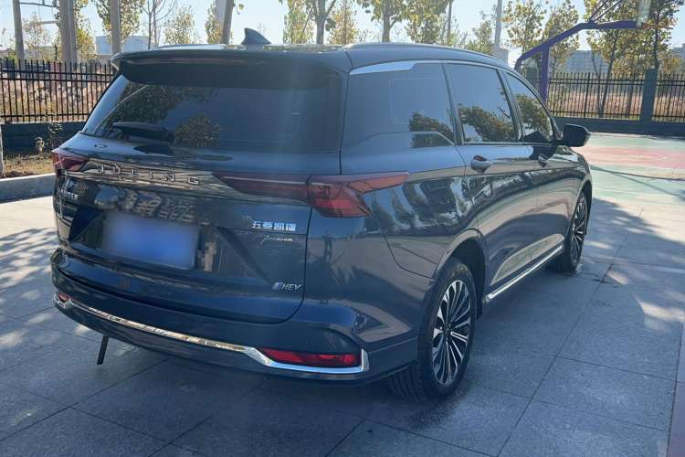 Used Wuling Victory 2023 2.0L DHT Luxury Edition Exterior 3