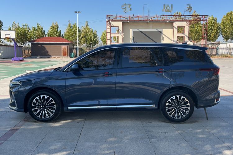 Used Wuling Victory 2023 2.0L DHT Luxury Edition Exterior 5