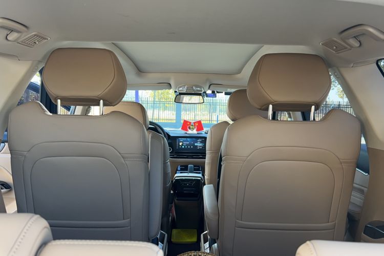 Used Wuling Victory 2023 2.0L DHT Luxury Edition Headliner