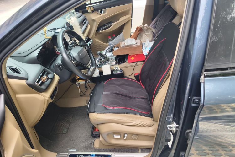 Used Wuling Victory 2023 2.0L DHT Luxury Edition Left Front Seat