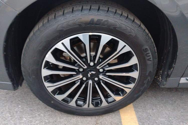 Used Wuling Victory 2023 280T CVT Excellence Model Left Front Wheel Hub