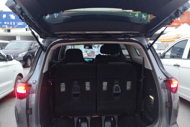 Used Wuling Victory 2023 280T CVT Excellence Model Trunk