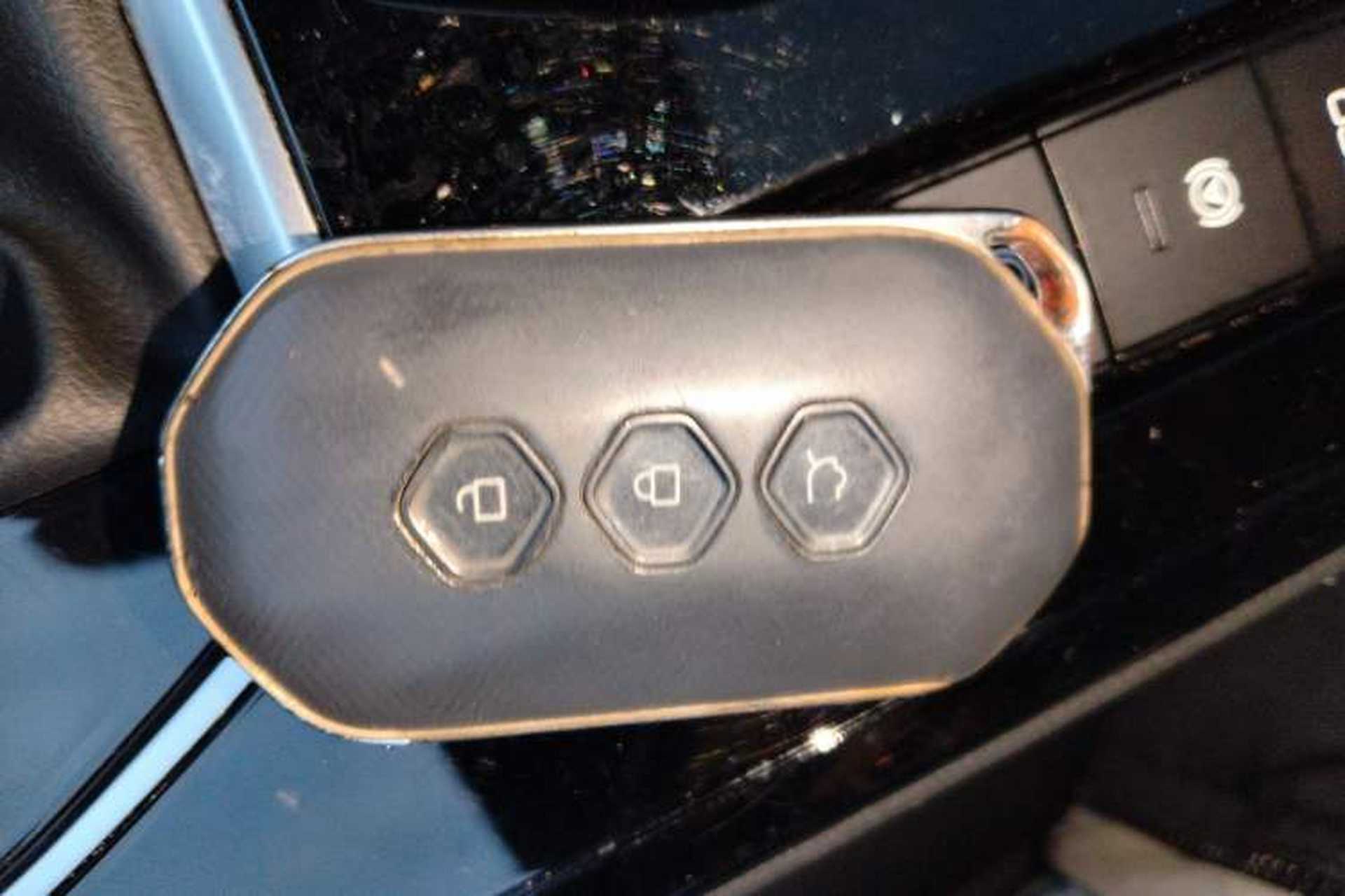 Used Wuling Victory 2023 280T CVT Excellence Model Vehicle Key