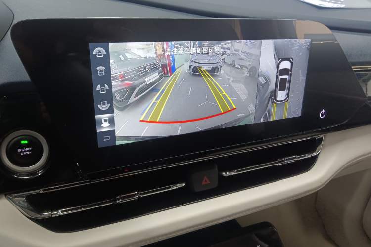 Used Wuling Victory 2023 2.0L DHT Luxury Edition Audio And AC Panel