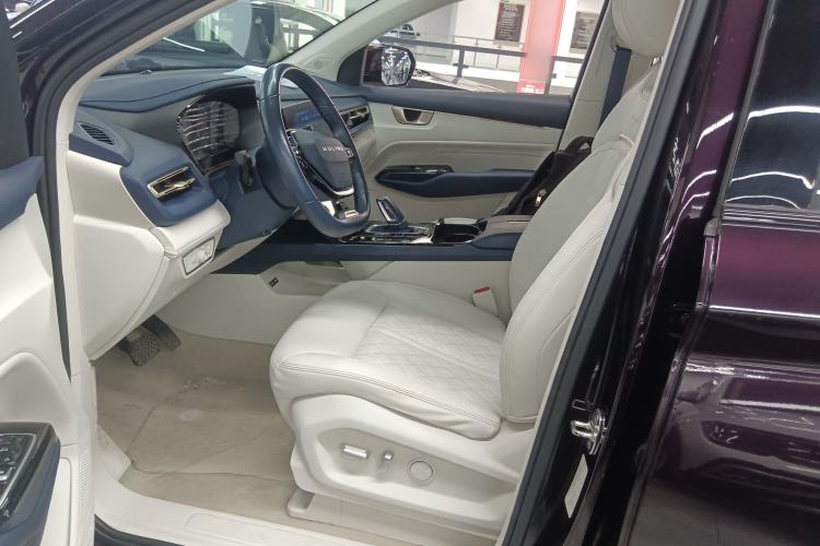 Used Wuling Victory 2023 2.0L DHT Luxury Edition Left Front Seat