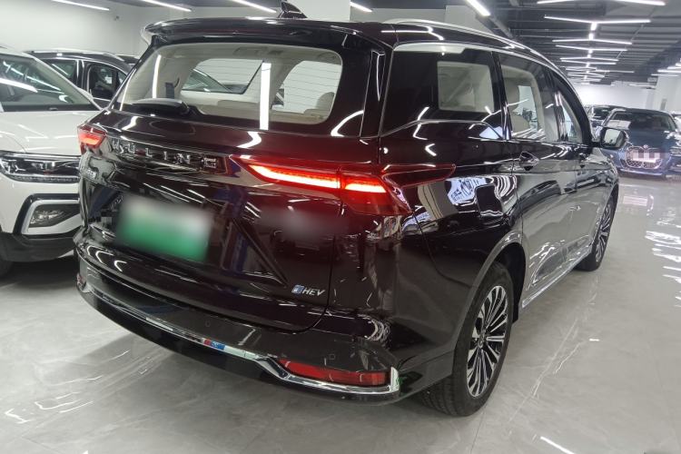 Used Wuling Victory 2023 2.0L DHT Luxury Edition Rear Right 45 Deg