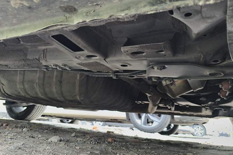 Used Wuling Victory 2023 2.0L DHT Luxury Edition Chassis Front Right