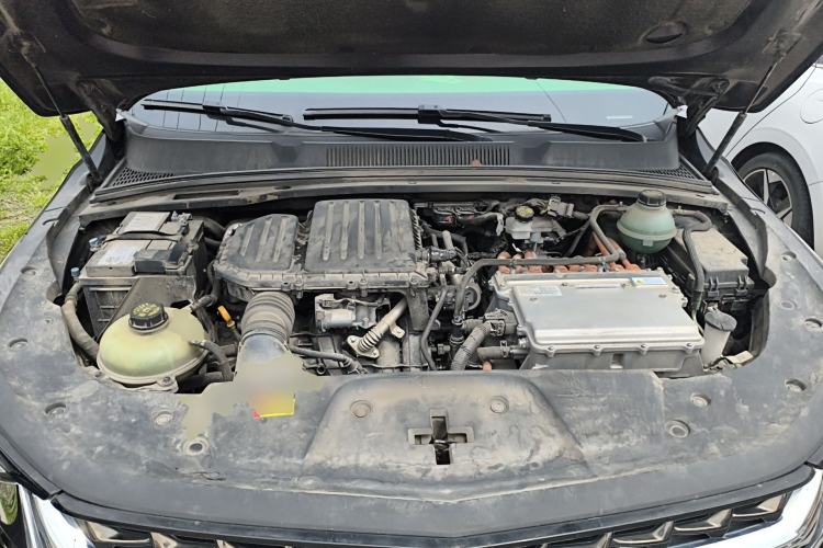 Used Wuling Victory 2023 2.0L DHT Luxury Edition Engine Bay