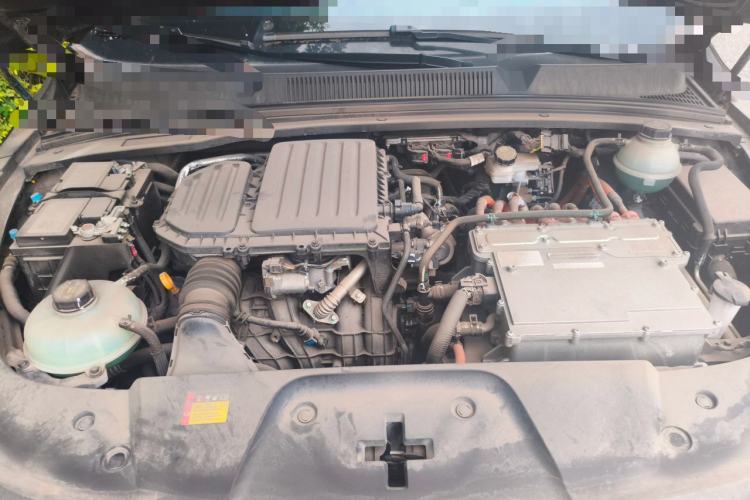 Used Wuling Victory 2023 2.0L DHT Luxury Edition Engine Bay