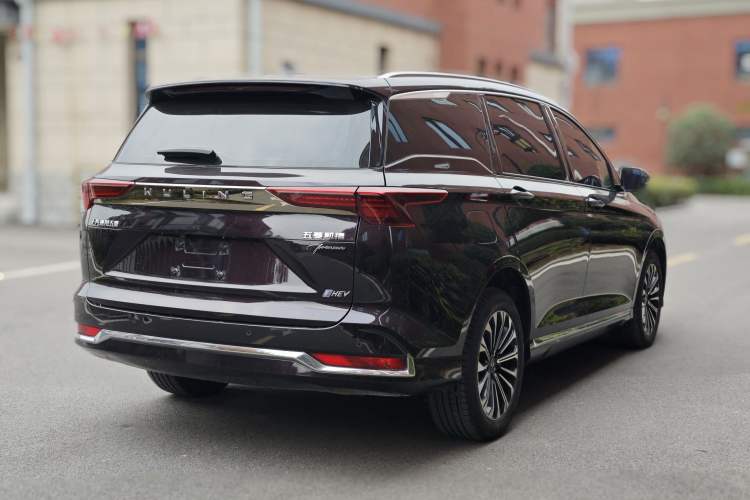 Used Wuling Victory 2023 2.0L DHT Luxury Edition Exterior 1