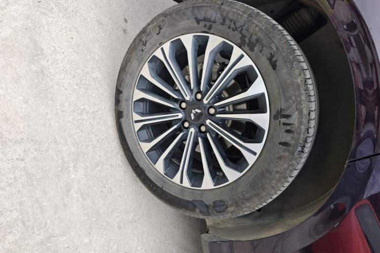 Used Wuling Victory 2023 2.0L DHT Luxury Edition Exterior 3