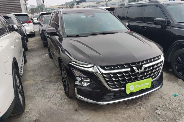 Used Wuling Victory 2023 2.0L DHT Luxury Edition Front Right 45 Deg