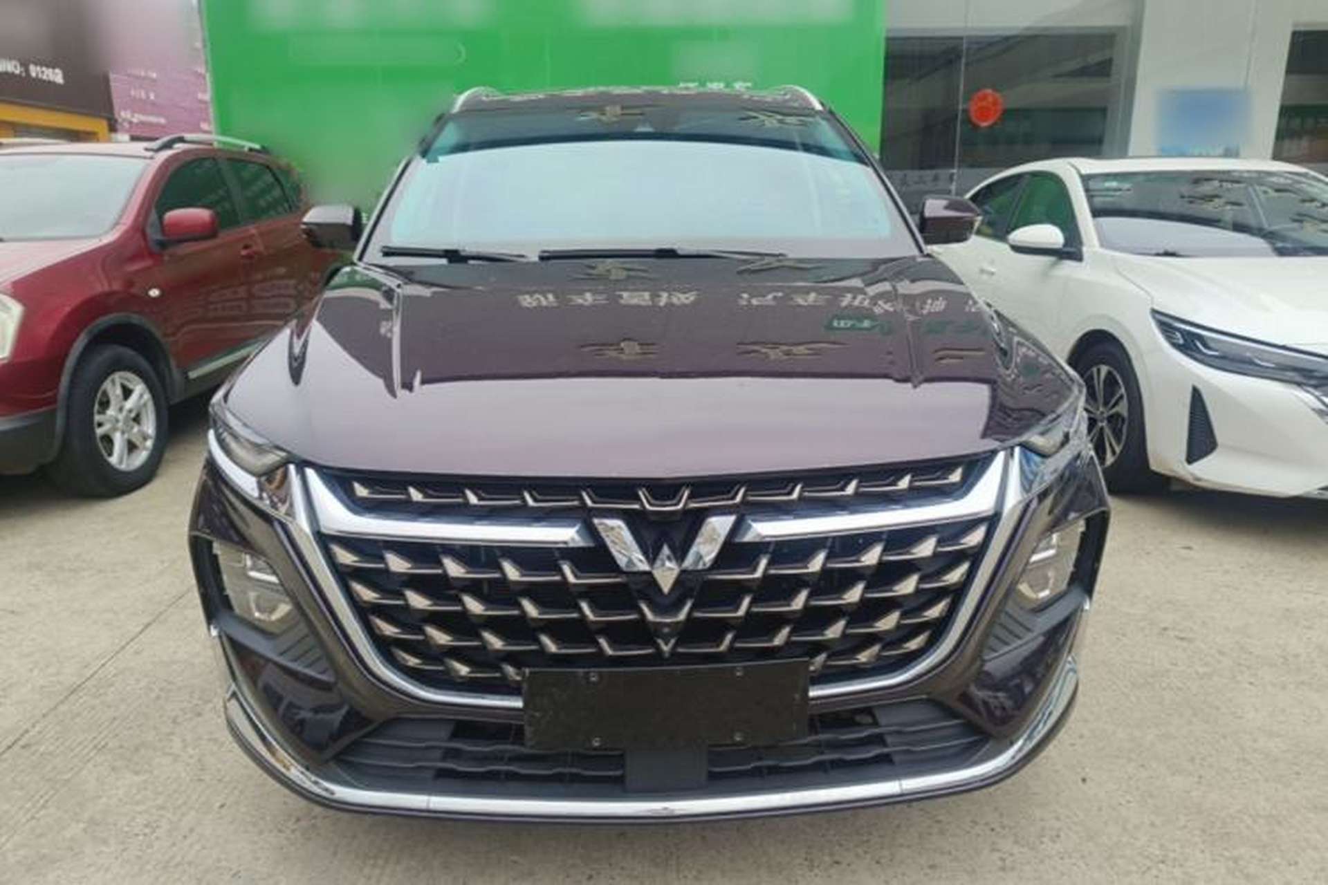 Used Wuling Victory 2023 2.0L DHT Deluxe Edition Front