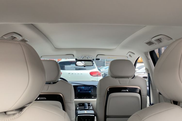 Used Wuling Victory 2023 2.0L DHT Luxury Edition Headliner