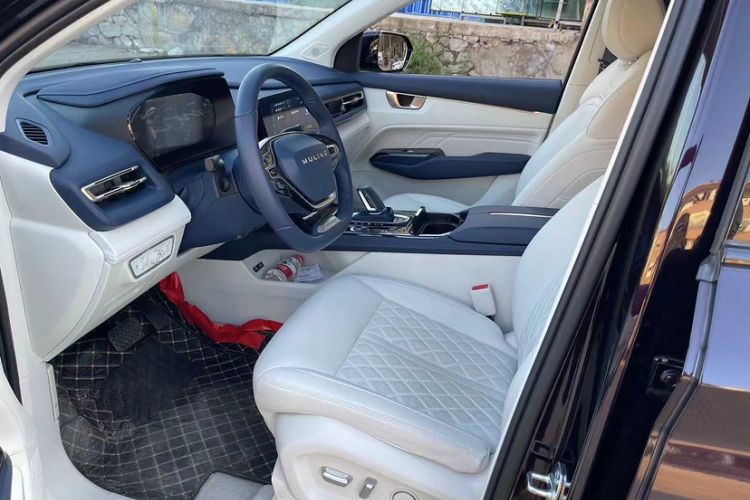 Used Wuling Victory 2023 2.0L DHT Luxury Edition Interior 2
