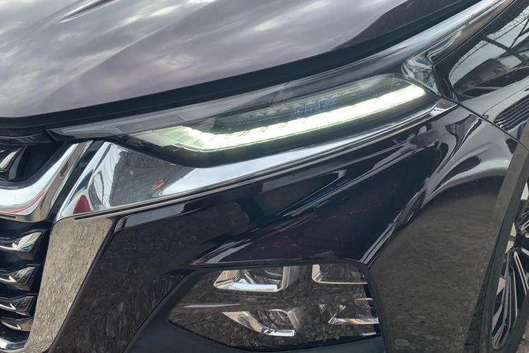 Used Wuling Victory 2023 2.0L DHT Luxury Edition Left Front Headlight