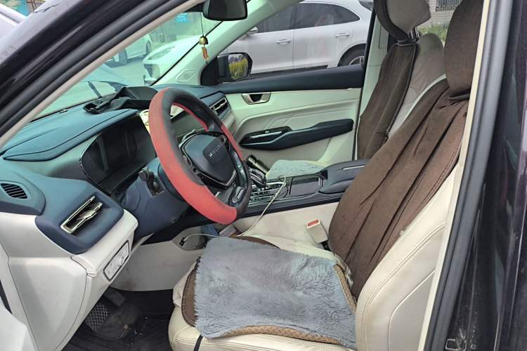 Used Wuling Victory 2023 2.0L DHT Luxury Edition Left Front Seat