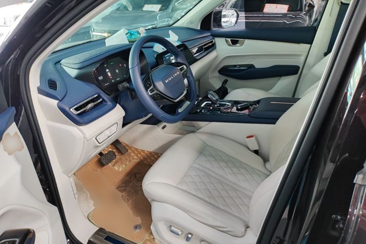 Used Wuling Victory 2023 2.0L DHT Luxury Edition Left Front Seat