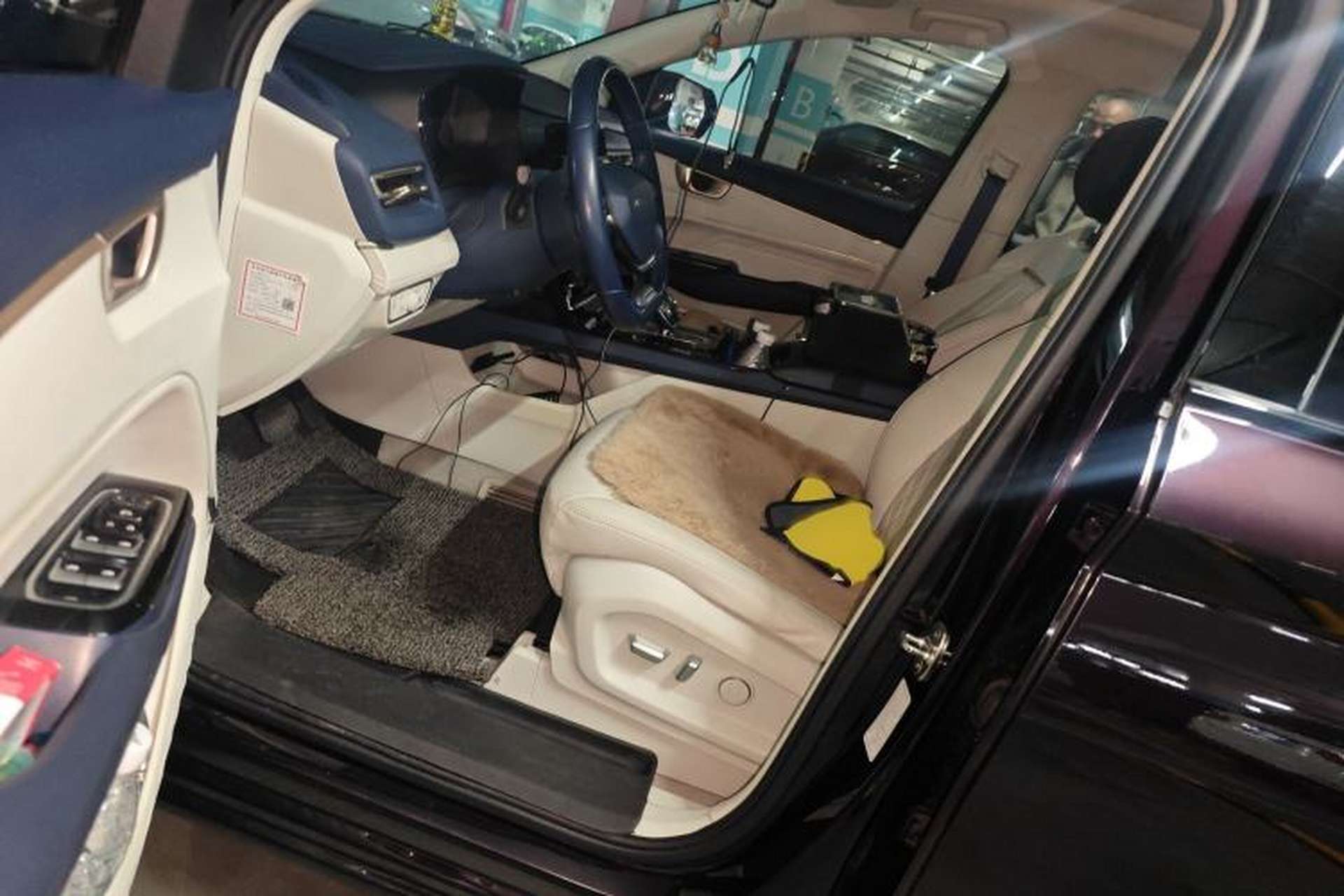 Used Wuling Victory 2023 2.0L DHT Luxury Edition Left Front Seat