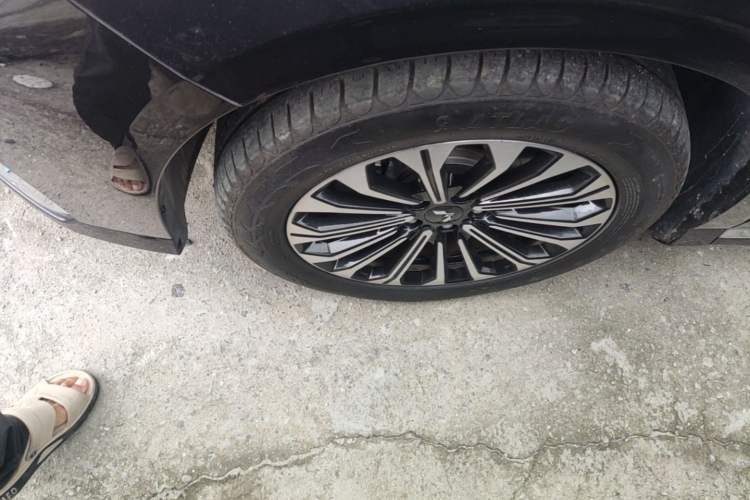 Used Wuling Victory 2023 2.0L DHT Luxury Edition Left Front Wheel Hub