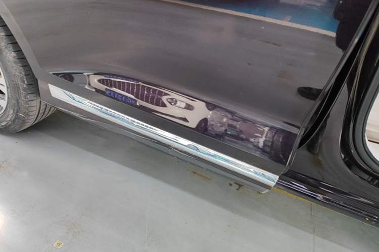 Used Wuling Victory 2023 2.0L DHT Luxury Edition Left Side Sill