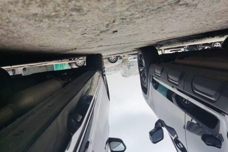Used Wuling Victory 2023 2.0L DHT Luxury Edition Left Side Sill