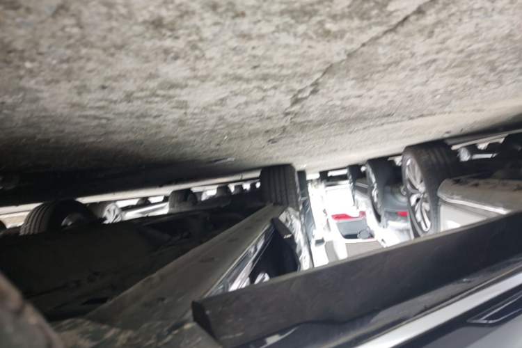 Used Wuling Victory 2023 2.0L DHT Luxury Edition Right Side Sill