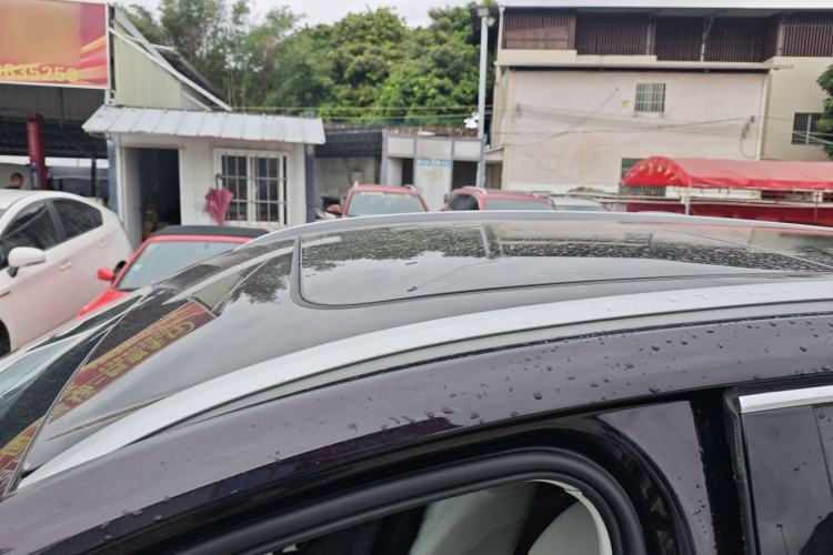Used Wuling Victory 2023 2.0L DHT Luxury Edition Roof