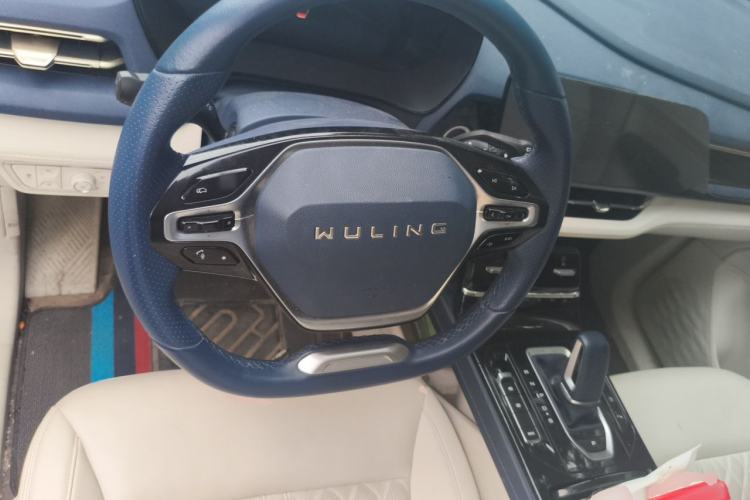 Used Wuling Victory 2023 2.0L DHT Luxury Edition Steering Wheel