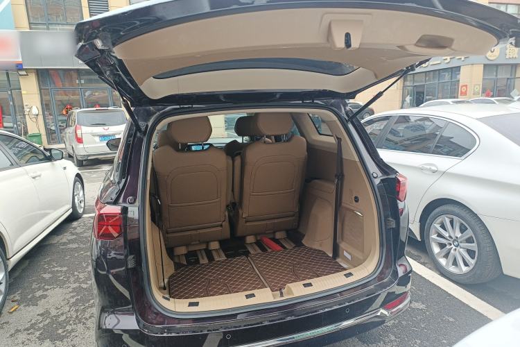 Used Wuling Victory 2023 2.0L DHT Luxury Edition Trunk