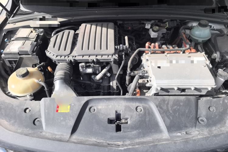 Used Wuling Victory 2023 2.0L DHT Luxury Edition Engine Bay