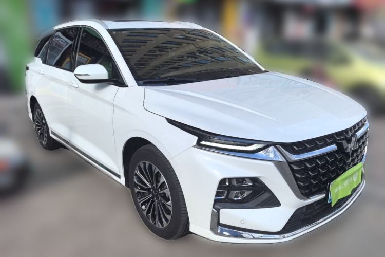 Used Wuling Victory 2023 2.0L DHT Luxury Edition Front Right 45 Deg