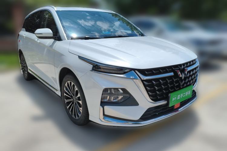Used Wuling Victory 2023 2.0L DHT Deluxe Edition Front Right 45 Deg