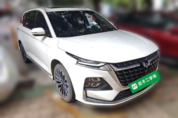 Used Wuling Victory 2023 2.0L DHT Luxury Edition Front Right 45 Deg